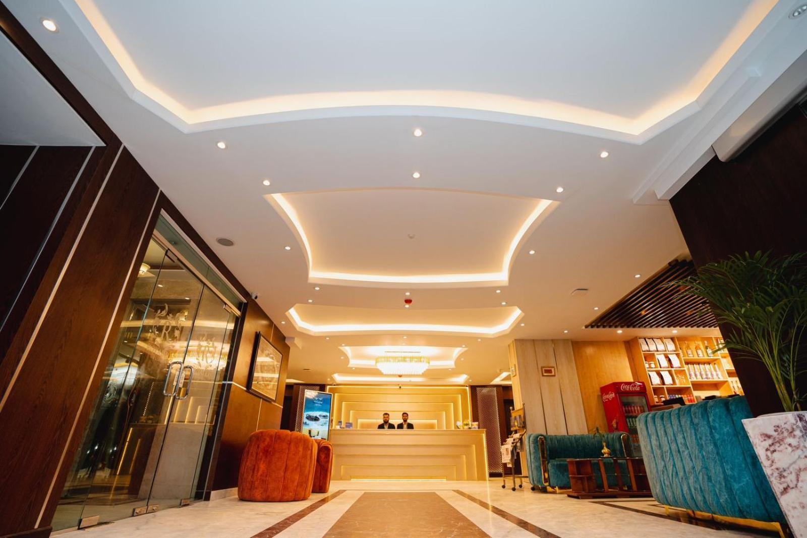 ראג'שאני Royal Raj Hotel מראה חיצוני תמונה