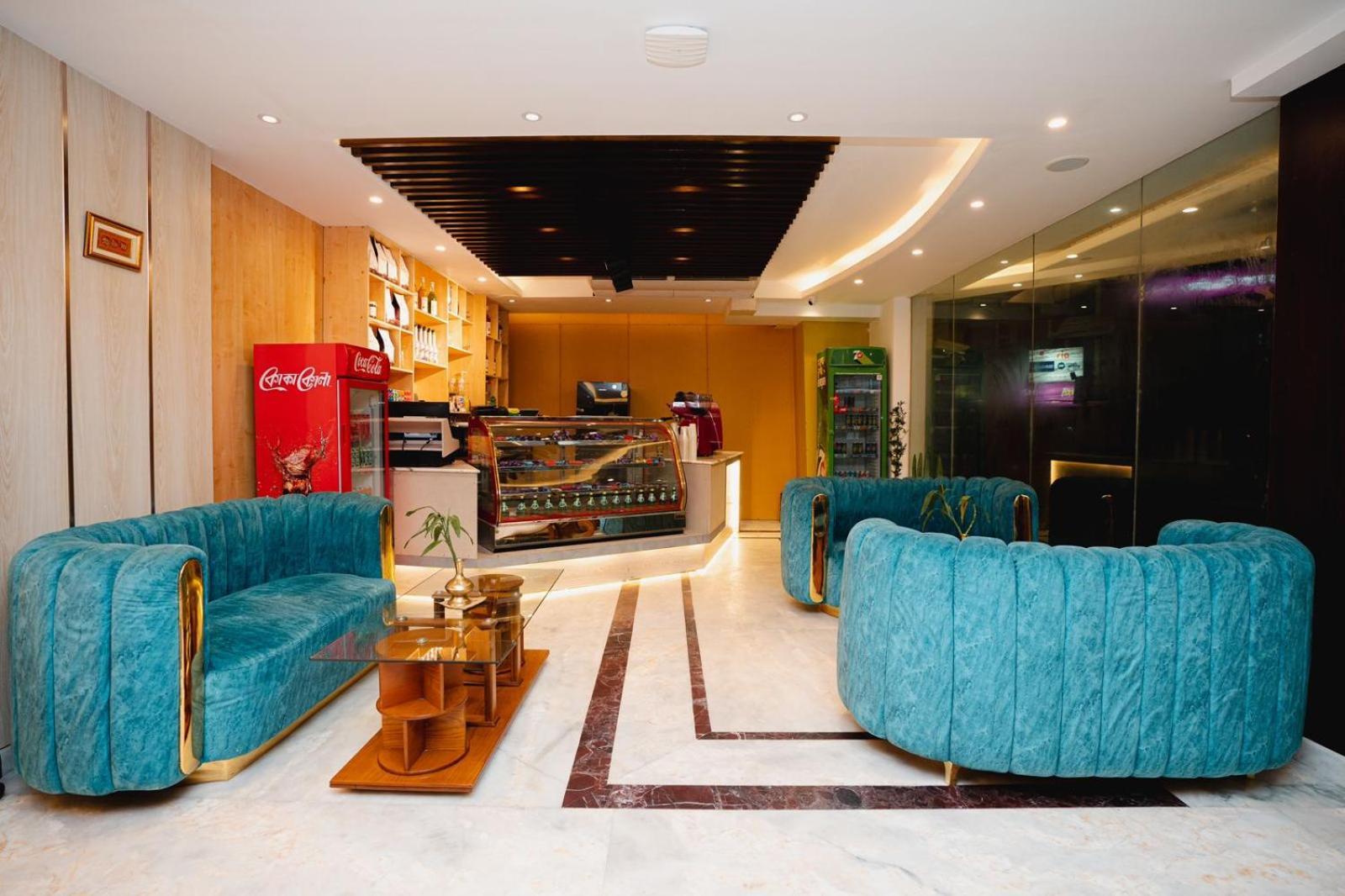 ראג'שאני Royal Raj Hotel מראה חיצוני תמונה